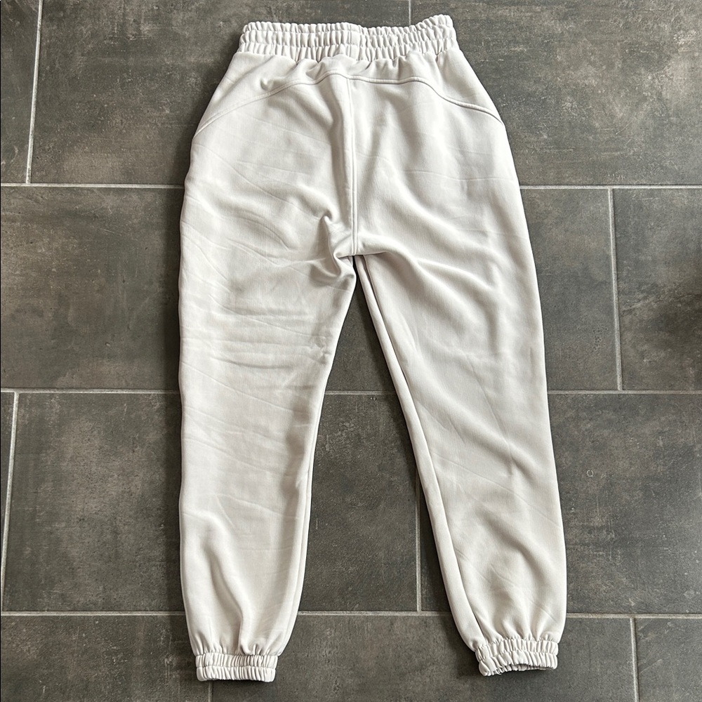Off white, women’s Jogger Pants - Picture 6 of 9
